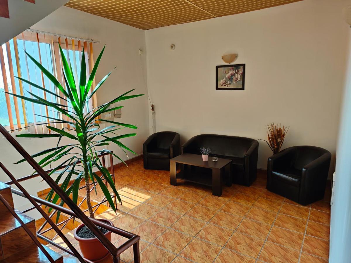 Vila Olimpica Hotel Costinesti Luaran gambar